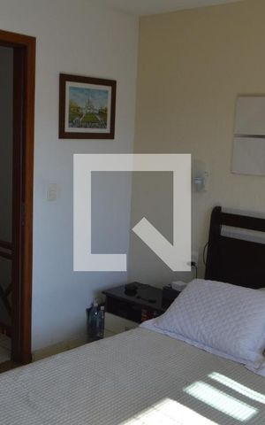 Casa de condomínio à venda com 360m², 3 quartos e 2 vagasSuíte