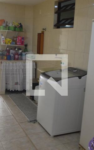 Casa de condomínio à venda com 360m², 3 quartos e 2 vagasÁrea de Serviço
