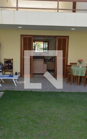 Casa de condomínio à venda com 360m², 3 quartos e 2 vagasQuintal