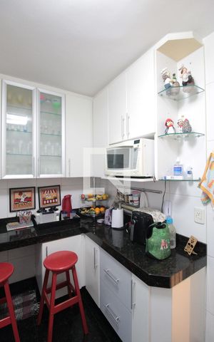 Apartamento para alugar com 93m², 3 quartos e 2 vagasCozinha e Área de Serviço