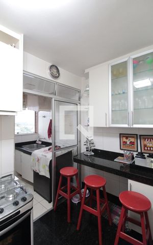 Apartamento para alugar com 93m², 3 quartos e 2 vagasCozinha e Área de Serviço
