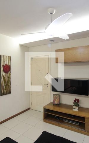 Apartamento para alugar com 93m², 3 quartos e 2 vagasSala