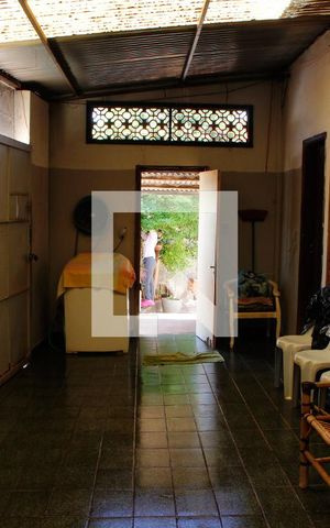 Casa à venda com 250m², 2 quartos e 3 vagasÁREA EXTERNA FRENTE