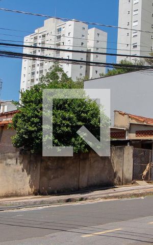 Casa à venda com 250m², 2 quartos e 3 vagasFACHADA