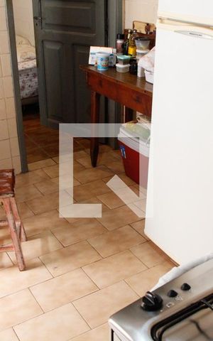Casa à venda com 250m², 2 quartos e 3 vagasCOZINHA