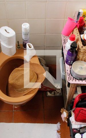 Casa à venda com 250m², 2 quartos e 3 vagasSUÍTE