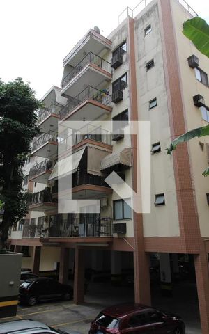Apartamento à venda com 172m², 4 quartos e 2 vagasFachada
