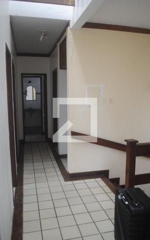 Casa para alugar com 800m², 10 quartos e 6 vagasCorredor dos Quartos 