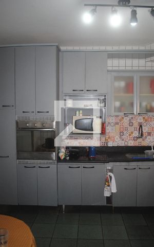 Casa para alugar com 800m², 10 quartos e 6 vagasCozinha 