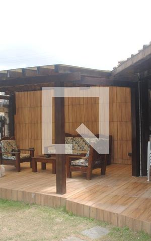 Casa para alugar com 800m², 10 quartos e 6 vagasÁrea comum - Churrasqueira