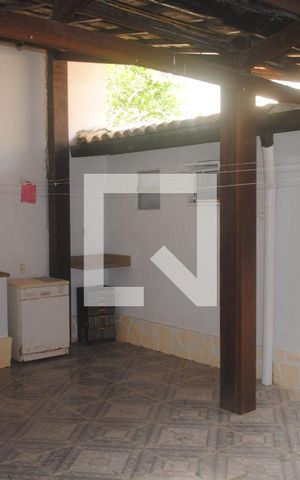 Casa para alugar com 800m², 10 quartos e 6 vagasÁrea de Serviço