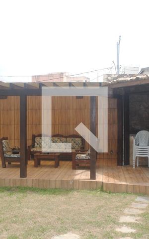 Casa para alugar com 800m², 10 quartos e 6 vagasÁrea comum - Churrasqueira