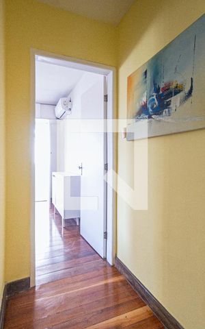 Apartamento para alugar com 80m², 2 quartos e 1 vaga Apartamento para alugar com 80m², 2 quartos e 1 vagaCorredor