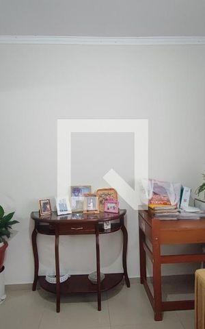 Casa à venda com 112m², 2 quartos e 2 vagasSala
