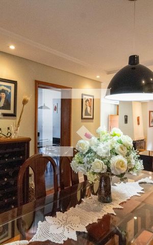 Casa de condomínio à venda com 250m², 3 quartos e 2 vagas Casa de condomínio à venda com 250m², 3 quartos e 2 vagasSala de Jantar