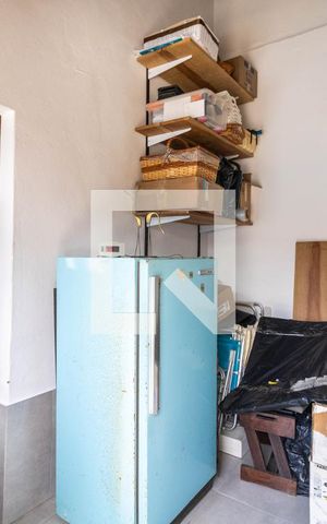 Casa de condomínio à venda com 250m², 3 quartos e 2 vagas Casa de condomínio à venda com 250m², 3 quartos e 2 vagasÁrea de Serviço