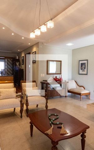 Casa de condomínio à venda com 250m², 3 quartos e 2 vagas Casa de condomínio à venda com 250m², 3 quartos e 2 vagasSala