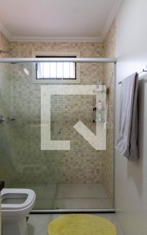 Casa de condomínio à venda com 250m², 3 quartos e 2 vagas Casa de condomínio à venda com 250m², 3 quartos e 2 vagasBanheiro