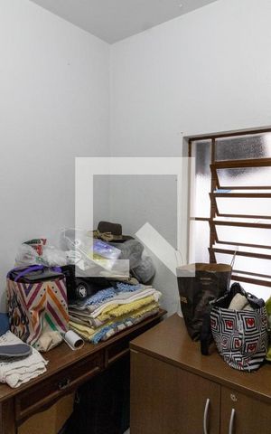 Casa de condomínio à venda com 250m², 3 quartos e 2 vagas Casa de condomínio à venda com 250m², 3 quartos e 2 vagasQuarto de Serviço