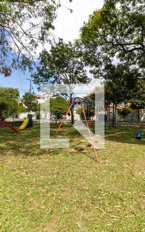 Casa de condomínio à venda com 250m², 3 quartos e 2 vagas Casa de condomínio à venda com 250m², 3 quartos e 2 vagasÁrea comum - Playground