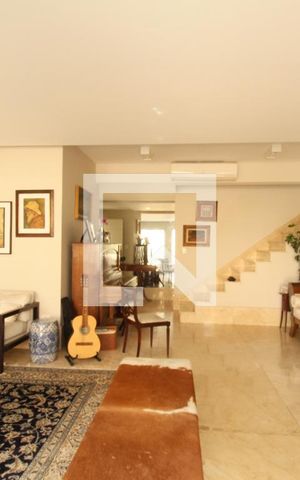 Casa de condomínio à venda com 270m², 4 quartos e 3 vagasSala