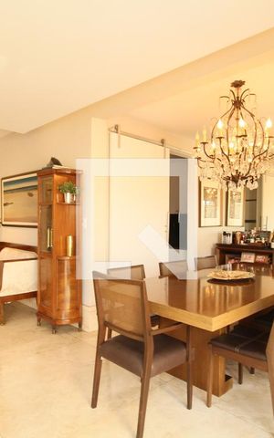 Casa de condomínio à venda com 270m², 4 quartos e 3 vagasSala