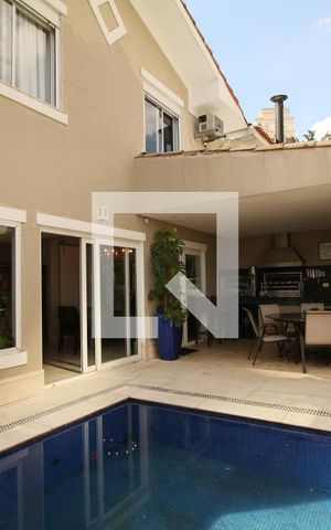 Casa de condomínio à venda com 270m², 4 quartos e 3 vagasQuintal Gourmet/piscina 