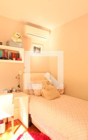 Casa de condomínio à venda com 270m², 4 quartos e 3 vagasSuíte 3