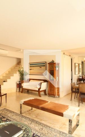 Casa de condomínio à venda com 270m², 4 quartos e 3 vagasSala