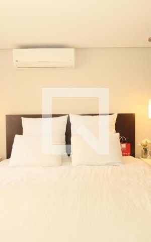 Casa de condomínio à venda com 270m², 4 quartos e 3 vagasSuíte  master 