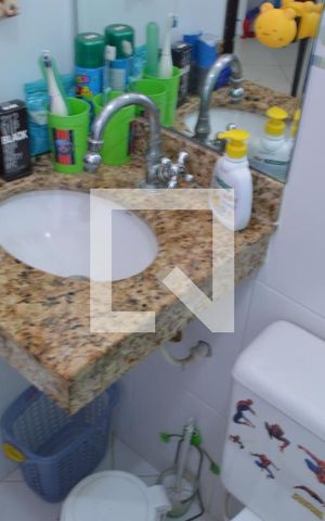 Casa de condomínio à venda com 450m², 3 quartos e 2 vagasBanheiro da Suíte 2