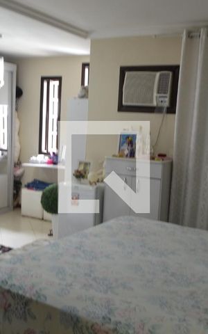 Casa de condomínio à venda com 450m², 3 quartos e 2 vagasSuíte 1