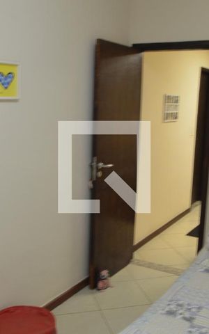 Casa de condomínio à venda com 450m², 3 quartos e 2 vagasQuarto