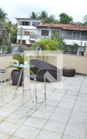 Casa de condomínio à venda com 450m², 3 quartos e 2 vagasTerraço