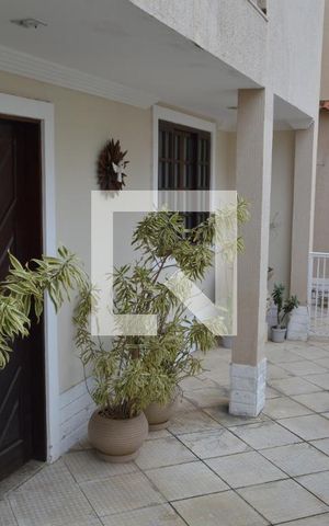 Casa de condomínio à venda com 450m², 3 quartos e 2 vagasEntrada