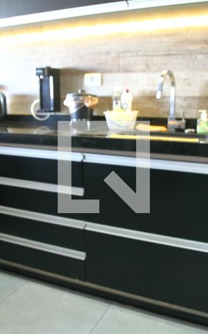 Apartamento à venda com 84m², 2 quartos e 1 vagaCozinha - Armários