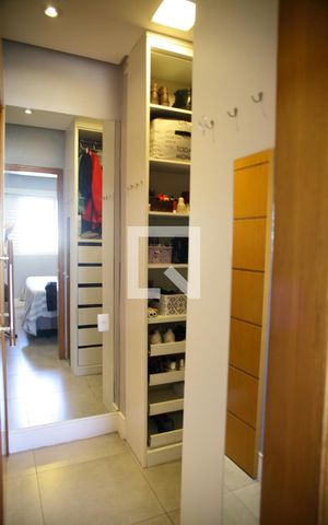 Apartamento à venda com 84m², 2 quartos e 1 vagacloset Suíte 1