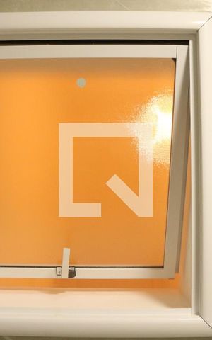 Casa para alugar com 210m², 4 quartos e 2 vagasBanheiro 01