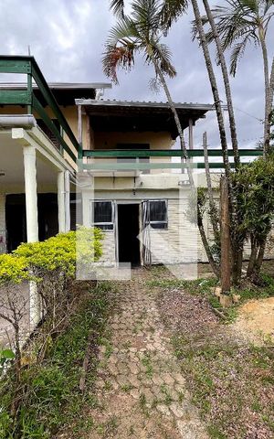 Casa à venda com 197m², 3 quartos e 2 vagas
