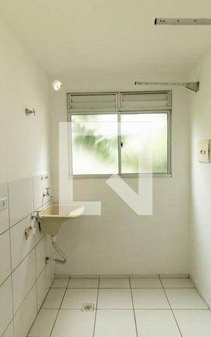 Apartamento para alugar com 49m², 2 quartos e 1 vaga Apartamento para alugar com 49m², 2 quartos e 1 vagaCozinha e Área de Serviço