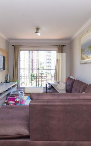 Apartamento à venda com 100m², 3 quartos e 2 vagas Apartamento à venda com 100m², 3 quartos e 2 vagasSala