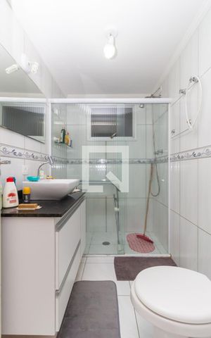 Apartamento à venda com 100m², 3 quartos e 2 vagas Apartamento à venda com 100m², 3 quartos e 2 vagasBanheiro
