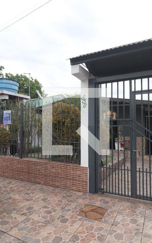 Casa à venda com 370m², 3 quartos e 1 vagaFachada