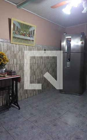 Casa à venda com 370m², 3 quartos e 1 vagaÁrea de Serviço 2
