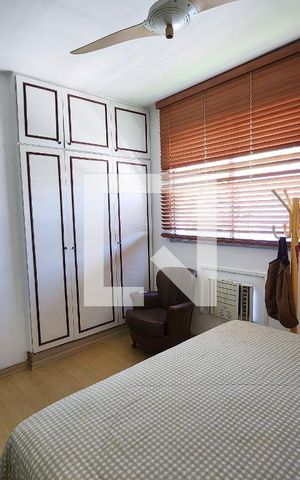 Apartamento à venda com 90m², 3 quartos e 2 vagas Apartamento à venda com 90m², 3 quartos e 2 vagasSuíte