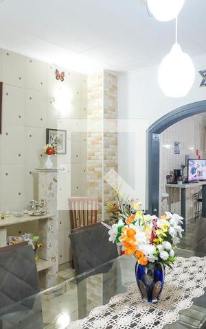 Casa à venda com 305m², 3 quartos e 1 vagaSala de jantar