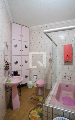 Casa à venda com 305m², 3 quartos e 1 vagaBanheiro da suíte
