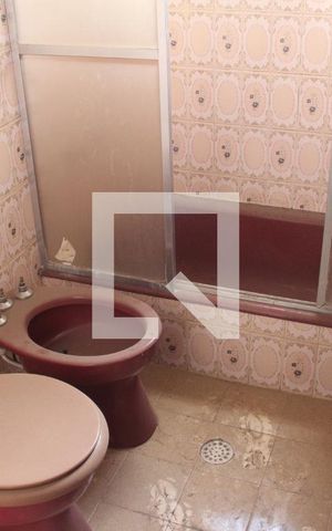 Casa à venda com 300m², 6 quartos e 4 vagasQuarto 2