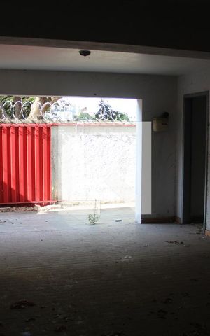 Casa à venda com 300m², 6 quartos e 4 vagasGaragem