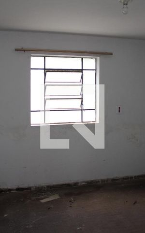Casa à venda com 300m², 6 quartos e 4 vagasQuarto de Serviço